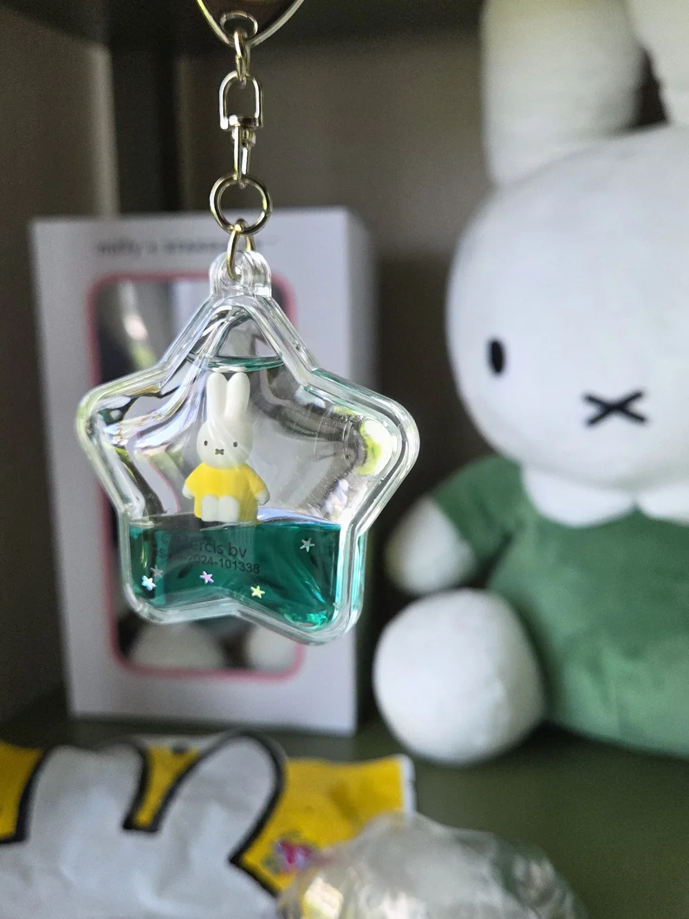 Miffy Star-Shaped Water Keychain - Yellow Outfit